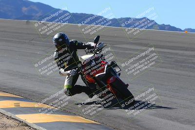 media/Dec-10-2023-SoCal Trackdays (Sun) [[0ce70f5433]]/Bowl (1020am)/